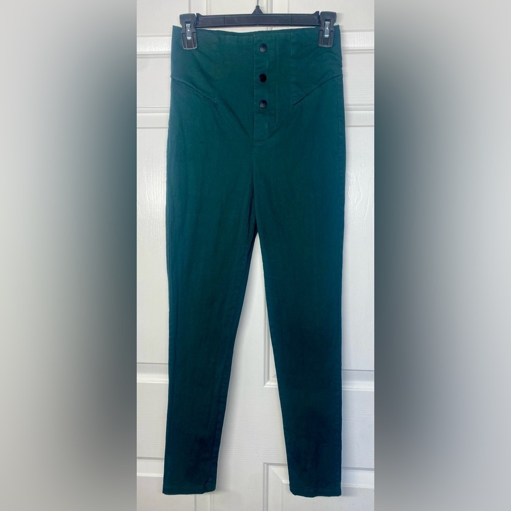 Windsor Green High-Waisted Pull Up Skinny Pants Faux Button Detail Medium